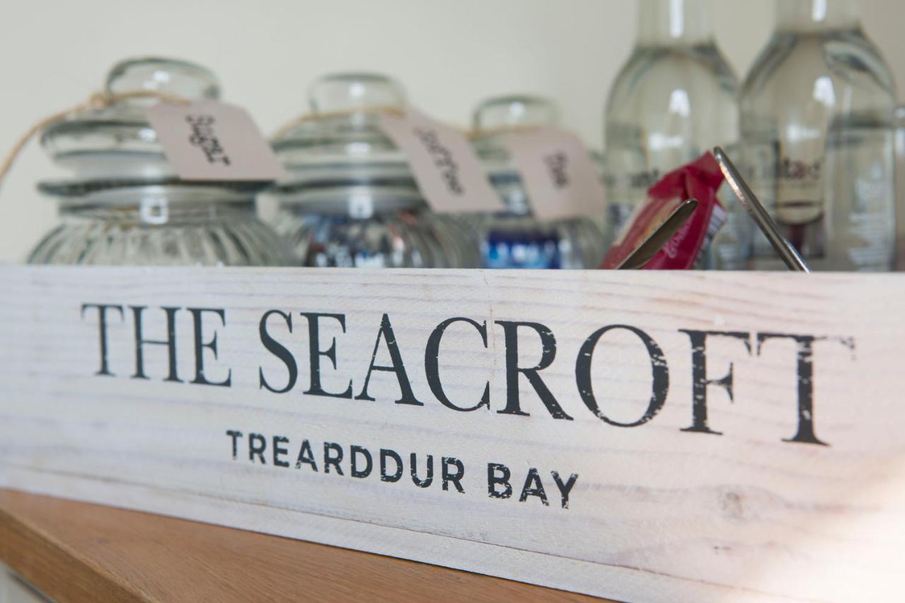 Seacroft Hotel Триадър Екстериор снимка