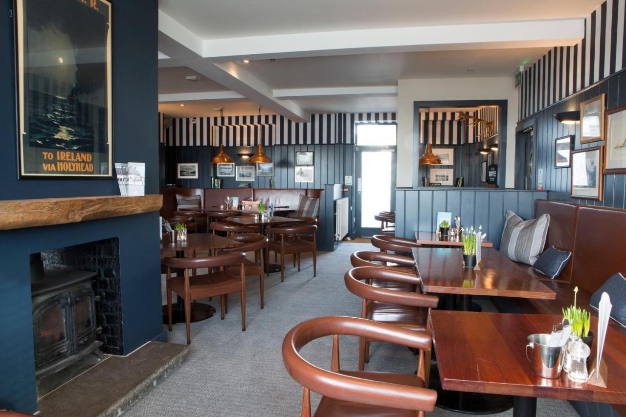 Seacroft Hotel Триадър Екстериор снимка