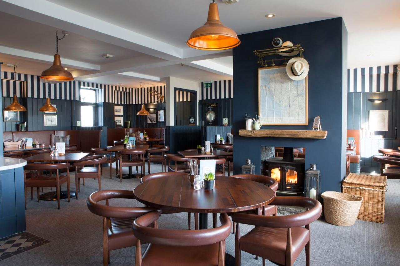 Seacroft Hotel Триадър Екстериор снимка