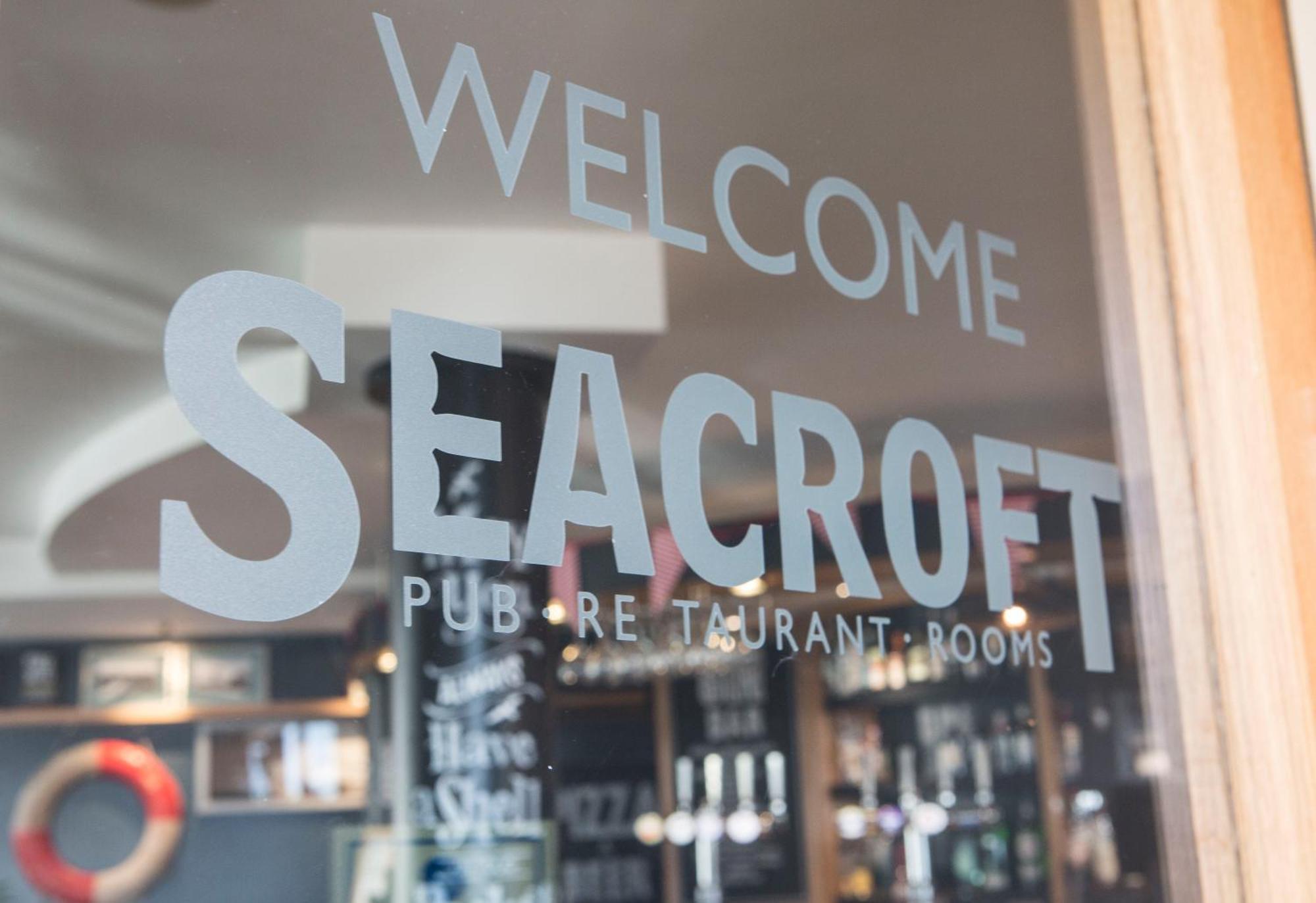 Seacroft Hotel Триадър Екстериор снимка