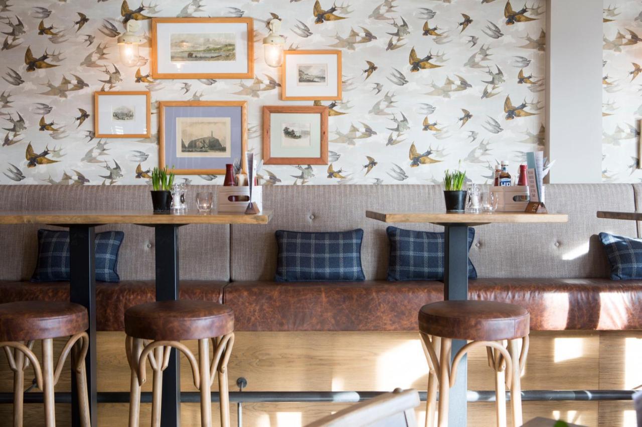 Seacroft Hotel Триадър Екстериор снимка